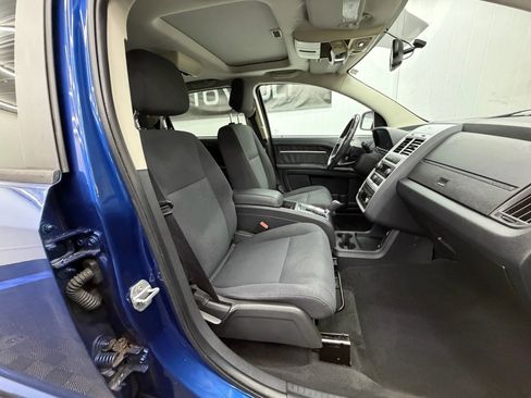 Used 2010 Dodge Journey SXT w/ Flexible Seating Group image 5