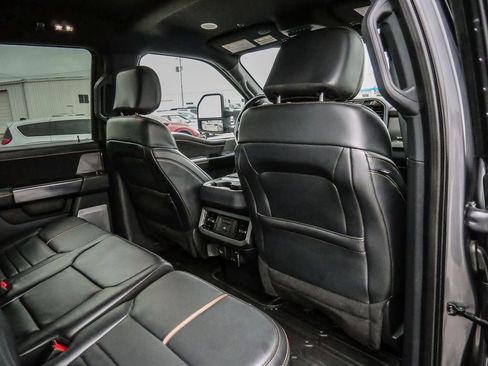 Used 2024 Ford F250 Platinum AWD/4WD image 24
