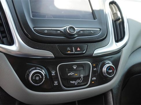 Used 2023 Chevrolet Equinox LT image 25