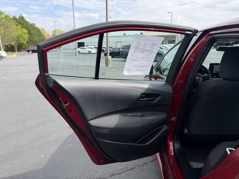 Used 2024 Toyota Corolla LE image 10