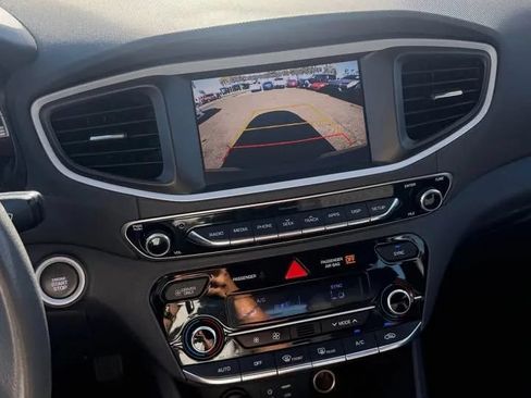 Used 2019 Hyundai Ioniq Blue FWD image 9