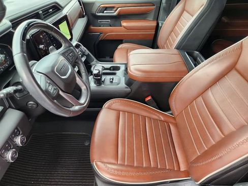 Used 2024 GMC Sierra 1500 Denali Ultimate image 10