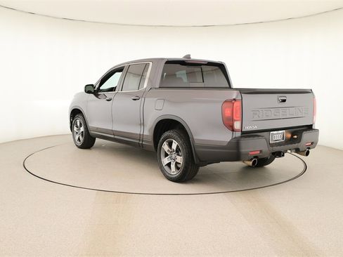 Used 2025 Honda Ridgeline RTL image 4