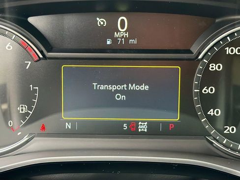 New 2026 Cadillac XT5 Luxury image 12