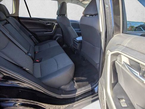 Used 2022 Toyota RAV4 XLE image 12