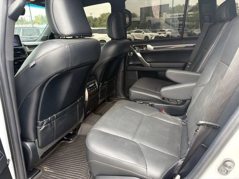 Certified 2023 Lexus GX 460 Luxury w/ Sport Design Package AWD/4WD image 42