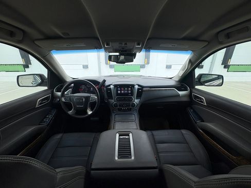 Used 2015 GMC Yukon Denali w/ Enhanced Security Package AWD/4WD image 18
