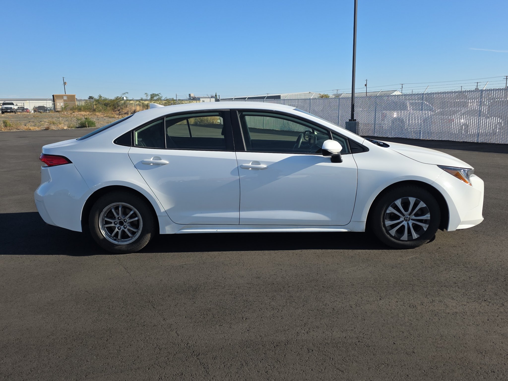Certified 2022 Toyota Corolla LE FWD image 9