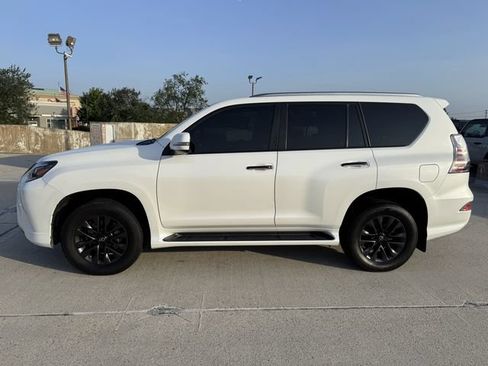 Used 2020 Lexus GX 460 Premium w/ Premium Package AWD/4WD image 11