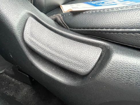 Used 2023 Kia Sportage EX image 12