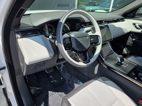 New 2026 Land Rover Range Rover Velar Dynamic SE image 12