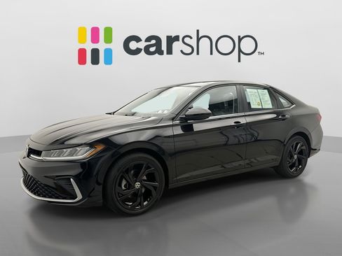 Used 2025 Volkswagen Jetta SE w/ Sunroof Package FWD image 1