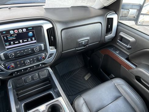 Used 2018 GMC Sierra 3500 SLT image 22