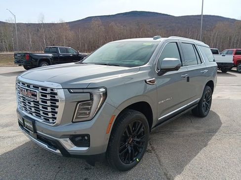 New 2026 GMC Yukon Denali w/ Denali Reserve Package AWD/4WD image 3