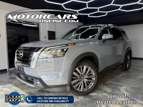 Used 2023 Nissan Pathfinder SL AWD/4WD image 1