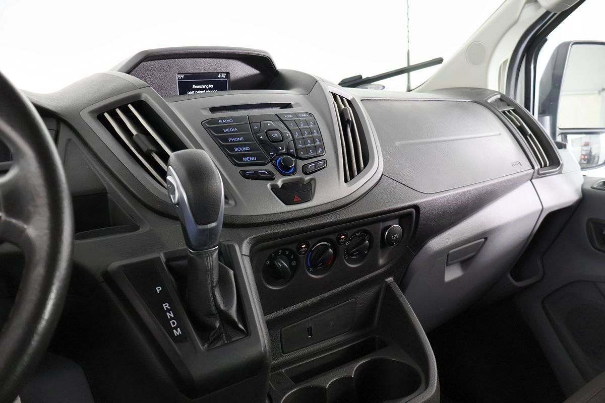 Used 2017 Ford Transit 150 XL RWD image 27