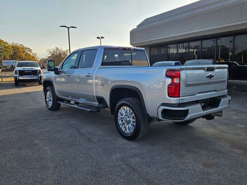 Used 2023 Chevrolet Silverado 2500 High Country image 37