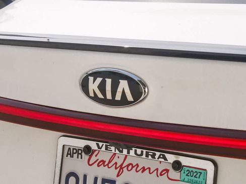 Used 2021 Kia Forte GT-Line image 11