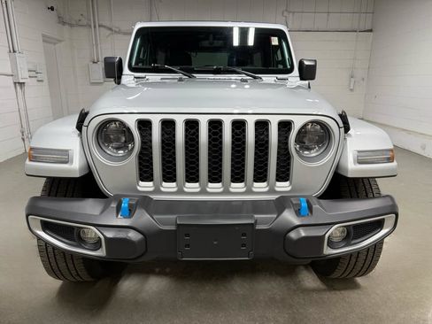 Used 2023 Jeep Wrangler Unlimited Sahara w/ Cold Weather Group AWD/4WD image 2