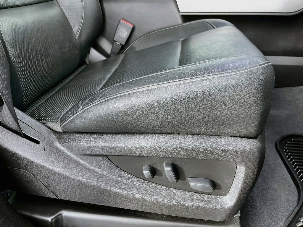Used 2019 Chevrolet Silverado 2500 LTZ w/ Duramax Plus Package AWD/4WD image 34