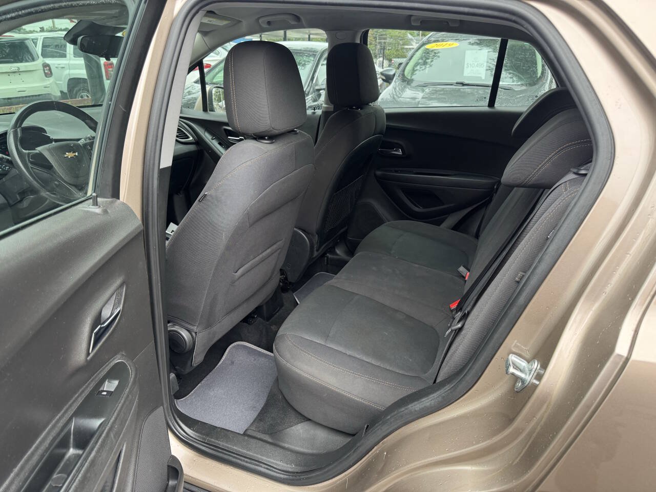 Used 2018 Chevrolet Trax LS FWD image 10