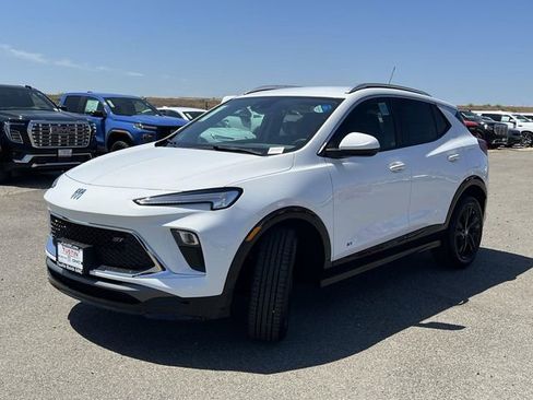 New 2026 Buick Encore GX Sport Touring image 7