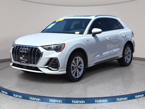 Used 2021 Audi Q3 2.0T Premium w/ Convenience Package AWD/4WD image 1