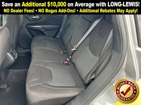 Used 2019 Jeep Cherokee Latitude w/ Popular Appearance Group image 21