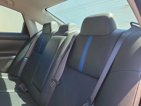 Certified 2018 Nissan Altima 2.5 SR w/ SR Midnight Edition FWD image 17