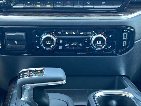 Used 2025 GMC Sierra 1500 Elevation w/ Elevation Premium Package image 30