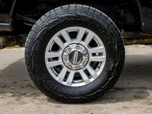 Used 2018 Ford F250 XL w/ STX Appearance Package AWD/4WD image 60