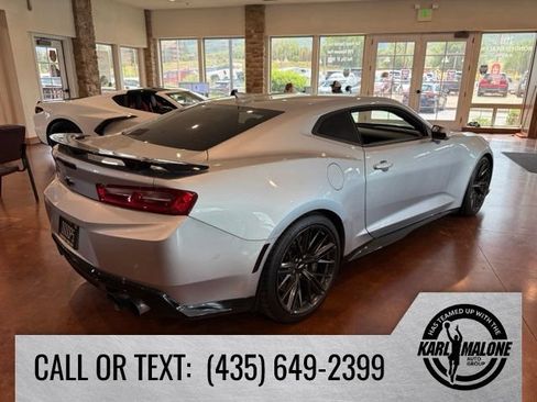 Used 2018 Chevrolet Camaro ZL1 RWD image 5