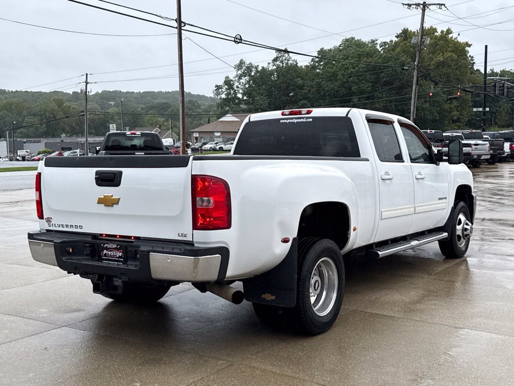 Used 2012 Chevrolet Silverado 3500 LTZ w/ LTZ Plus Package RWD image 15