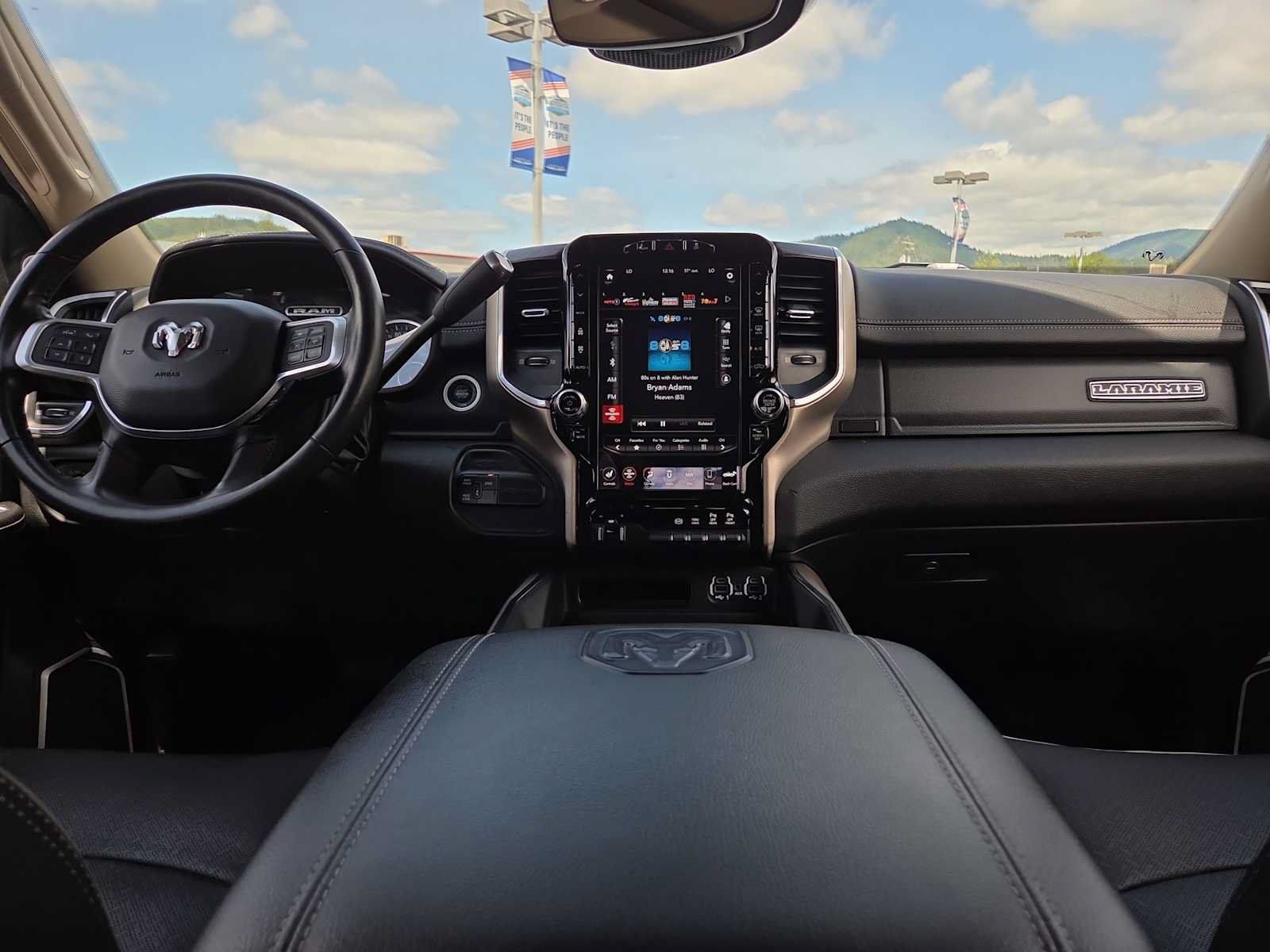 Used 2020 RAM 3500 Laramie AWD/4WD image 18