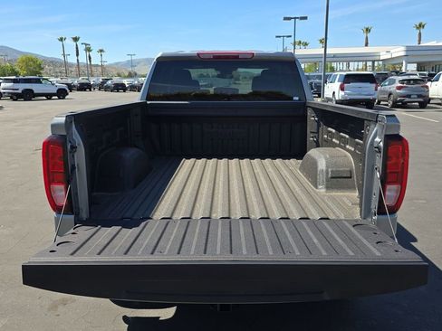 New 2026 GMC Sierra 1500 SLE image 37