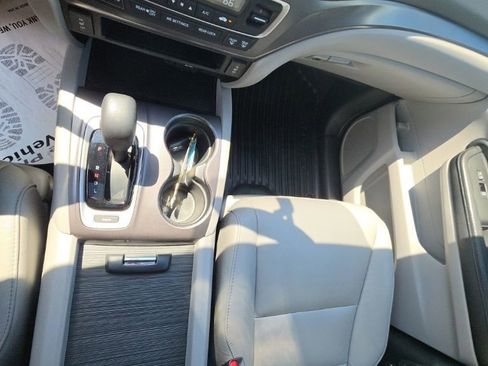 Certified 2017 Honda Pilot EX-L image 20