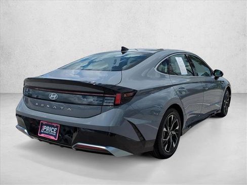Used 2024 Hyundai Sonata SEL FWD image 5
