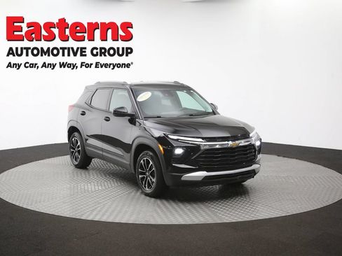 Used 2026 Chevrolet TrailBlazer LT w/ LT Cold Weather Package AWD/4WD image 49