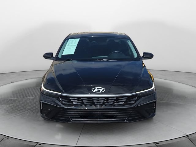 Used 2024 Hyundai Elantra SEL w/ Convenience Package FWD image 8