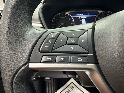 Used 2023 Nissan Altima 2.5 SV FWD image 17