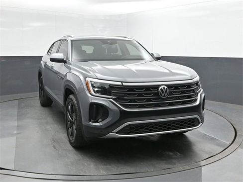 New 2026 Volkswagen Atlas Cross Sport SE image 22