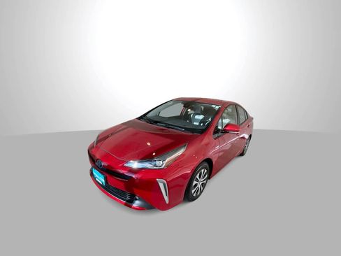 Used 2019 Toyota Prius XLE w/ Advanced Technology Package image 4