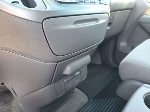 Used 2010 Honda Odyssey EX image 23