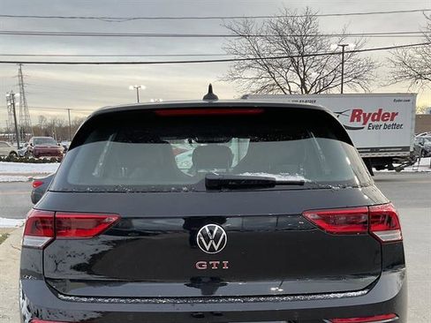 New 2026 Volkswagen GTI SE image 4
