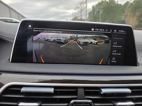 Used 2021 BMW 740i image 19