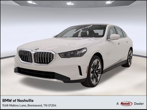 New 2026 BMW 530i w/ Premium Package RWD image 1