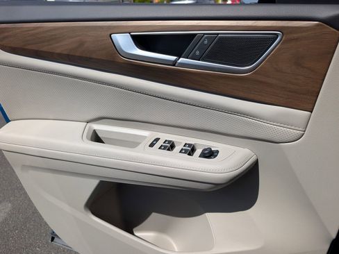 Used 2025 Volkswagen Atlas SE image 20