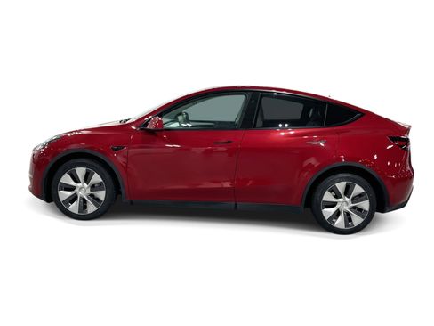 Certified 2023 Tesla Model Y Long Range AWD/4WD image 3