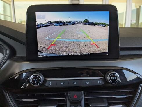 Used 2025 Ford Escape Active AWD/4WD image 17