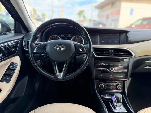 Used 2017 INFINITI QX30 FWD image 33